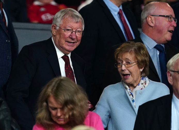 Sir Alex Ferguson en z'n vrouw in 2022.