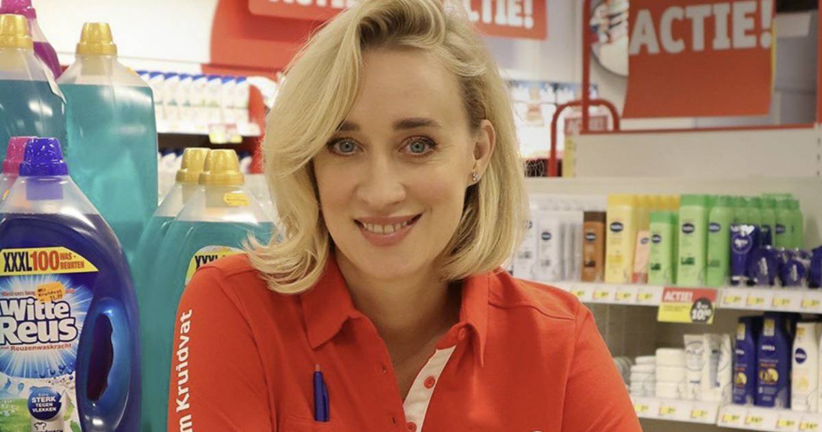 Eva Genk assume il ruolo di un impiegato della Kruidvat a Magderecht: ‘Una fantasia tanto attesa’ |  Parola