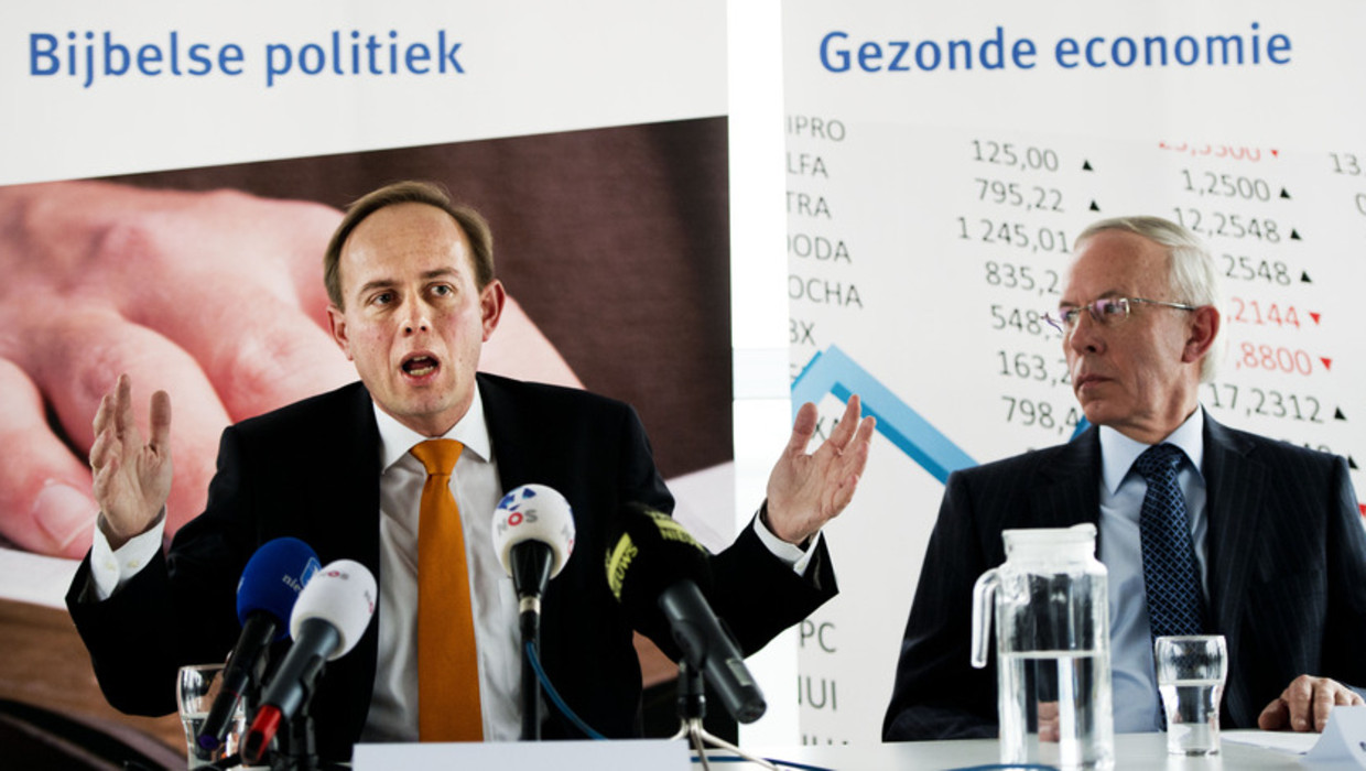 SGP-partijleider Kees van der Staaij en partijvoorzitter Maarten Frank. Beeld anp