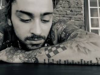 Zayn Malik zingt opnieuw een One Direction-liedje en 
doet fans hopen op een reünie