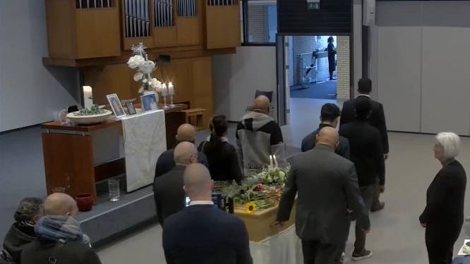 Tientallen uitvaarten staan openbaar op YouTube: ‘Mijn overleden broer in beeld? Dat wisten wij echt niet’