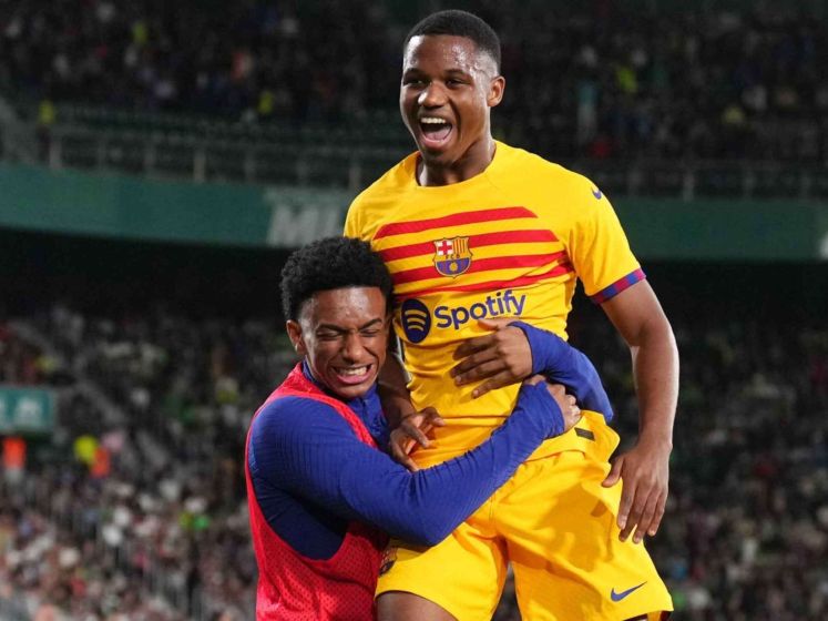 FC Barcelona wint eenvoudig op bezoek bij Elche