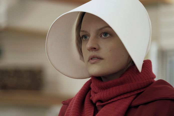 Elisabeth Moss als Offred in 'The Handmaid's Tale'.
