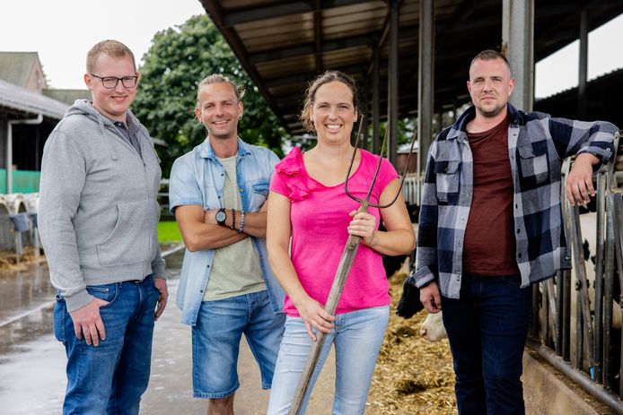 verlegen-boer-niels-bloeit-open-en-twee-onverwachte-gasten-duiken-op