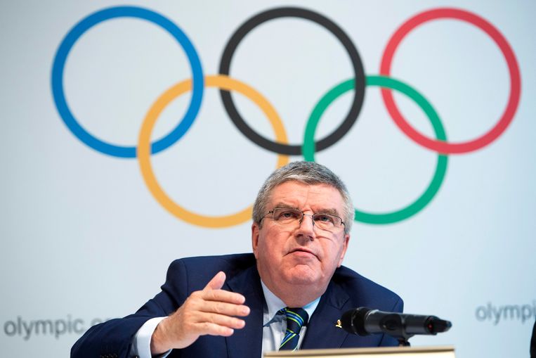 IOC-voorzitter Thomas Bach op de persconferentie in Lausanne Beeld EPA