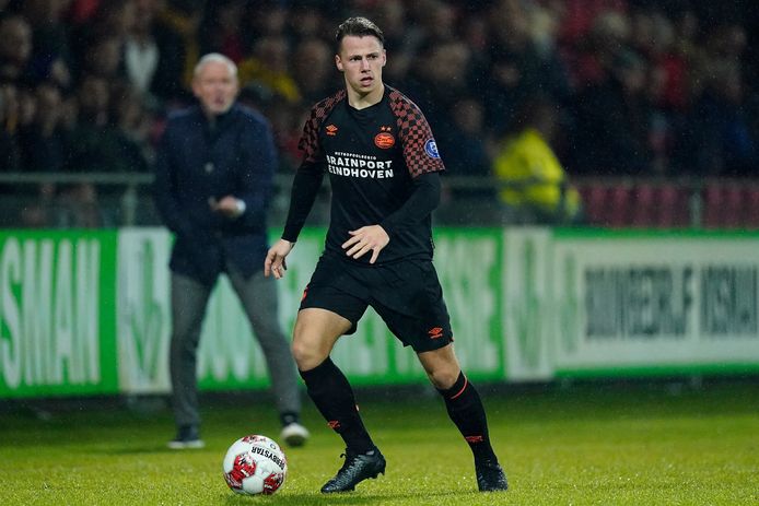 Jong PSV'er Tijn Daverveld: de trots van Wilbertoord | PSV ...