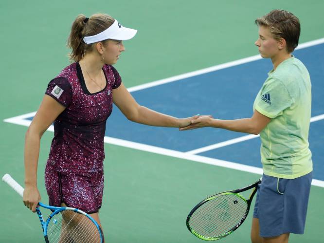 Mertens en Schuurs verliezen in kwartfinales dubbelspel bij debuut op WTA Finals - Bertens en Stephens naar laatste vier in enkelspel