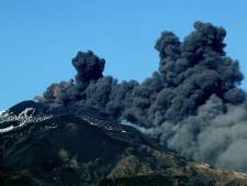 Vulkaan Etna blijft onrustig: honderden bevingen