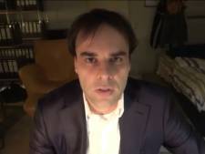 Dader is meer dan een zonderling die zichzelf verloor in waanzinnige complottheorieën