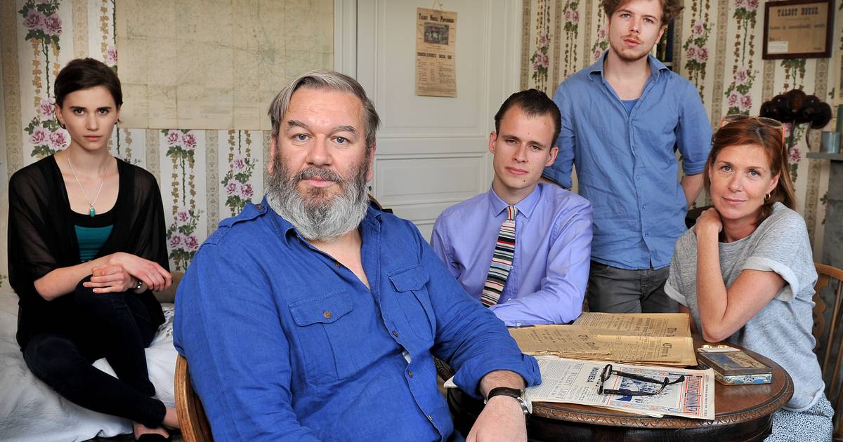 Uur Aanschuiven Voor Glimp Van Acteurs In Vlaamse Velden Tv Hln Be