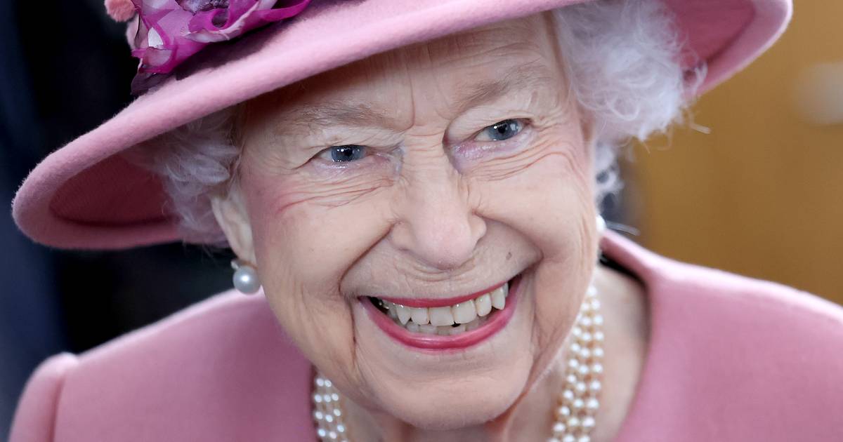 Inquiets pour la reine Elizabeth II (96), Andrew, Edward et William arrivent au château de Balmoral |  Reine Elizabeth II