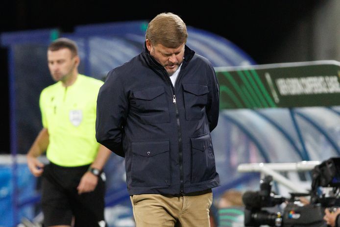 Hein Vanhaezebrouck zag de Buffalo's opnieuw onderuit gaan in de Ghelamco Arena.