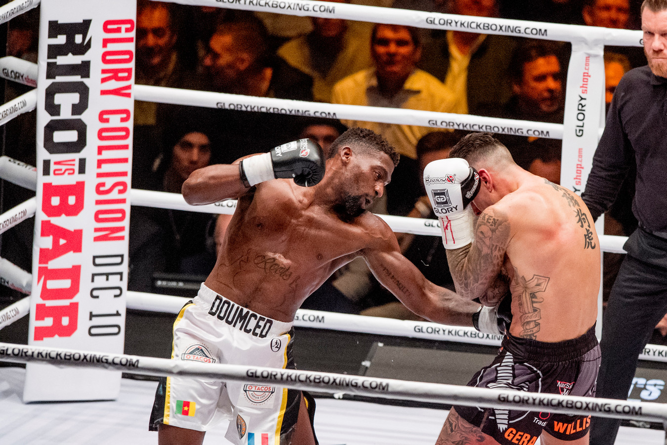 Glory’s Cédric Doumbé imponeert met een knockoutzege tijdens MMA