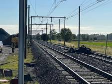 Un mort dans un accident à un passage à niveau à Jabbeke, le trafic des trains interrompu entre Ostende et Bruges