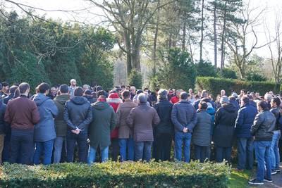 Doodgeschoten Hakan Zatsan onder grote belangstelling begraven in Oss