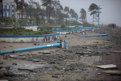 India zet zich schrap voor komst van tropische storm