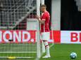 Jesper Karlsson baalt na zijn gemiste strafschop.