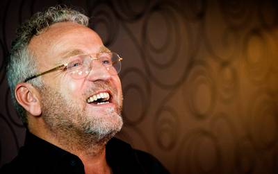 Gordon vol van droomhuwelijk en Dennis wacht negen uur op Star Wars