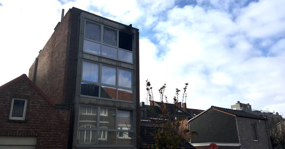 Brand in flat in Hasselt, volledig complex onbewoonbaar Hasselt hln.be