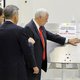 'Do not touch' op NASA-materiaal: daar móest VS-vicepresident Mike Pence toch eens aankomen