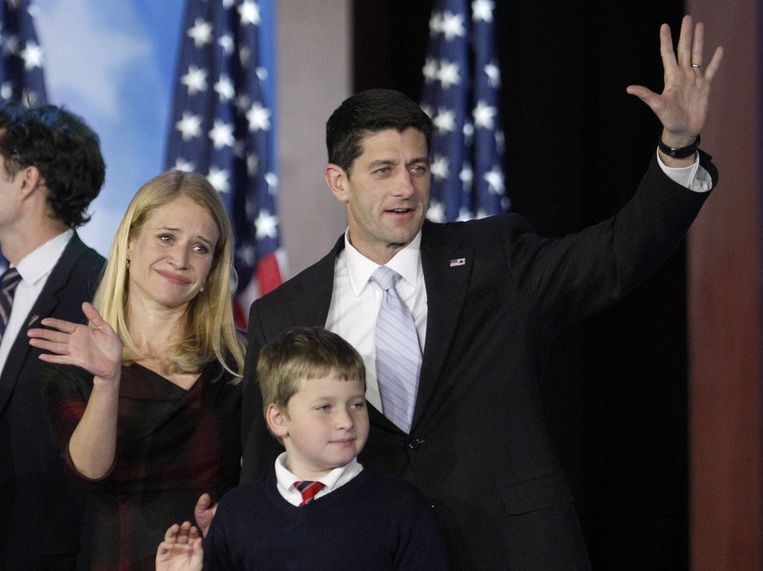 Paul Ryan met zijn vrouw Janna en zijn zoontje Charlie. Beeld ap