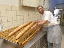 Deze bakkerij verkoopt stokbroden van... anderhalve meter!