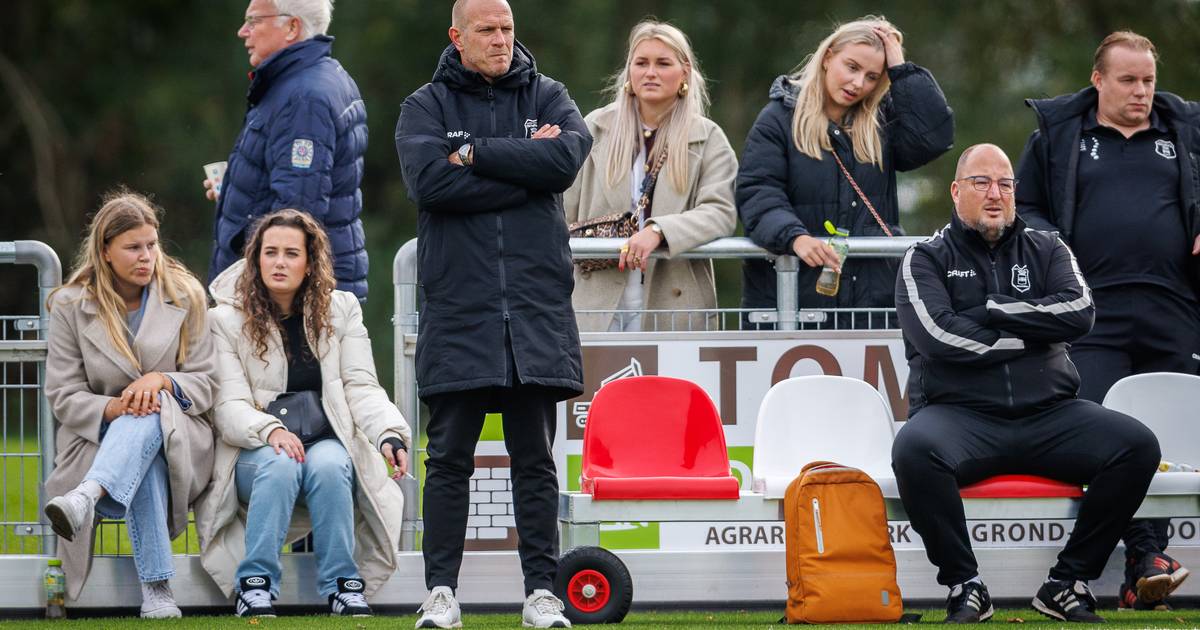 Olympia’28 zoekt én vindt in Nijeveen de weg omhoog uit sportief dal: ‘Slecht voor de stembanden’