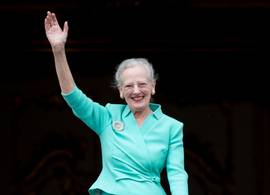 Dit zijn de mooiste foto’s van 50 jaar koningin Margrethe van Denemarken