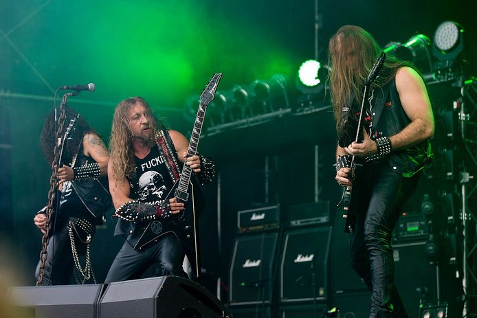 Deströyer 666 in actie op het podium.