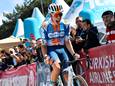 Frank van den Broek schreeuwt het uit na zijn etappezege in de Ronde van Turkije.