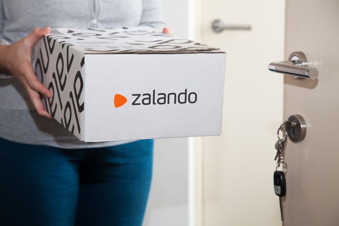 Handelsfederatie Comeos wil dat webwinkels Amazon en Zalando worden belast.