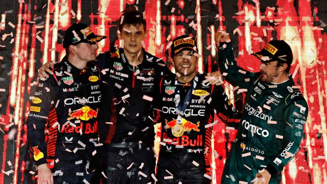 Buitenlandse media voorzien strubbelingen binnen Red Bull: ‘In Australië rijdt Verstappen Pérez weer op een hoopje’