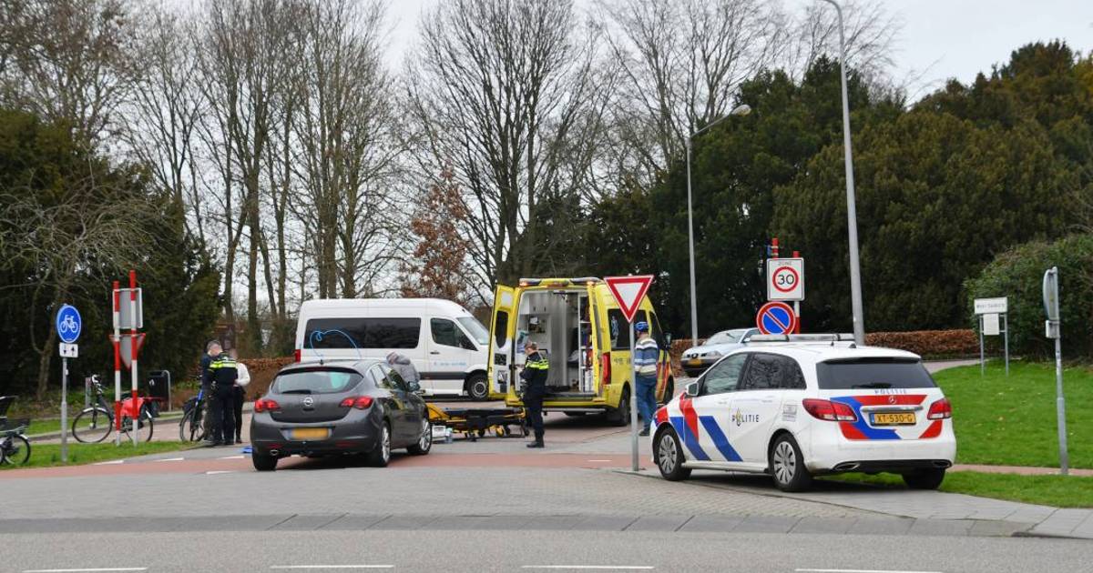 Fietser raakt gewond bij vermoedelijke botsing in Vlissingen.