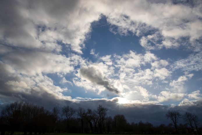 Un ciel nuageux en Flandre-Orientale, le 2 janvier 2022.