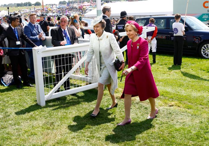 La principessa Anna arriva all'Epsom Derby.