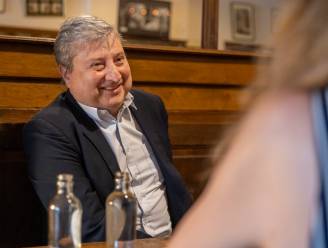 “Ik heb geluk gehad”: Ludo Van Campenhout (N-VA) keert terug na zijn alcoholverslaving