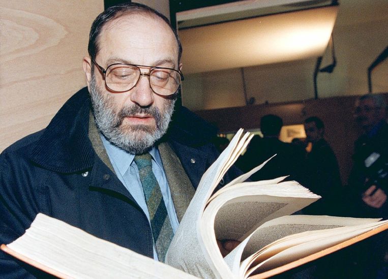 Umberto Eco (1932-2016) was een schrijver van bomvolle, krankzinnige boeken  | Het Parool
