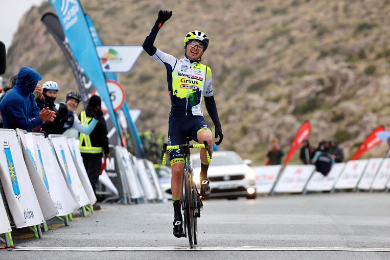 Kobe Goossens triomfeert op Mallorca. Beeld Photo News