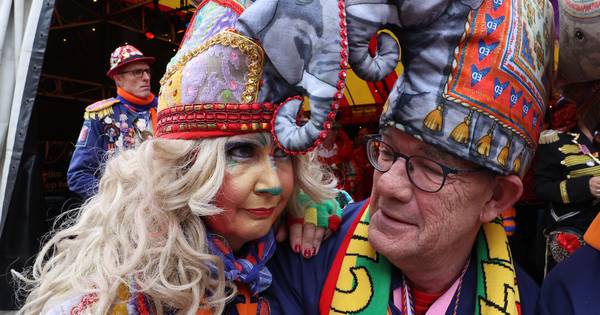Stormachtige carnaval met zware windstoten, meerdere optochten gaan niet door - BD.nl