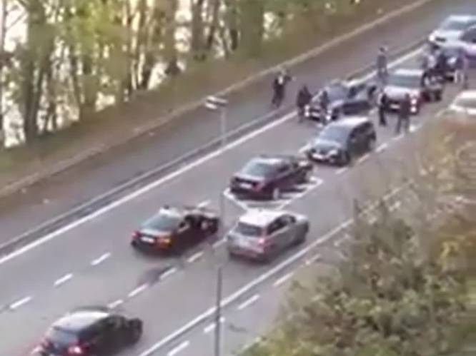VIDEO: Trouwstoet verstoort opnieuw verkeer in Gent: één bestuurder opgepakt