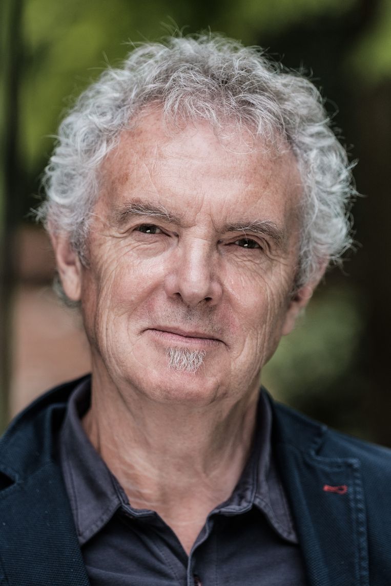 Louis van Dievel: ‘Bij Amada stond je hele leven in het teken van de partij, er was niets anders.’ Beeld Bob Van Mol