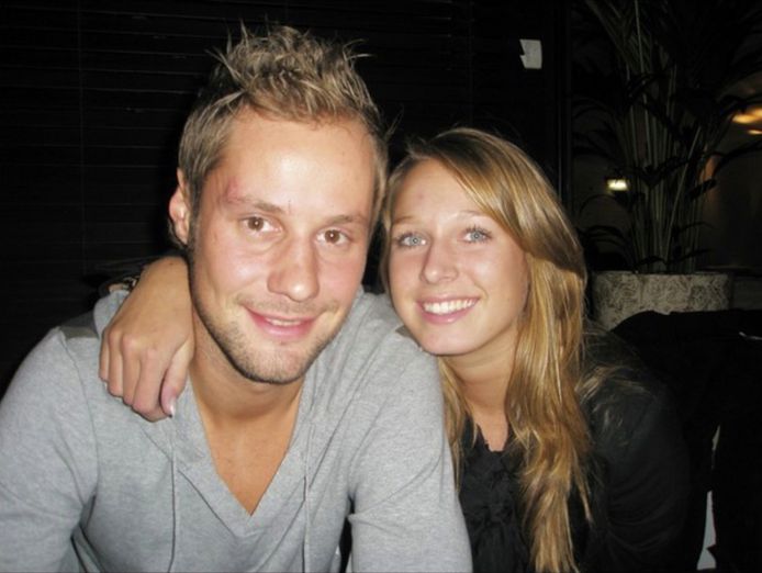 Tom was 27, Sophie 16. "Ze is volwassener dan ik", zei hij.