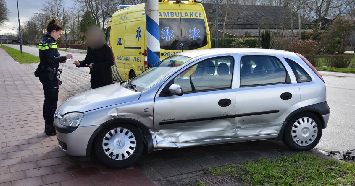 Automobilisten blijven ongedeerd bij botsing in Chaam.