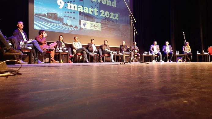 De gemeenteraad van Terneuzen telt net als de vorige raadsperiode maar liefst dertien partijen.