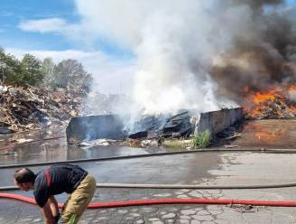 Nouvel incendie dans un recyparc de Charleroi: “Très étrange”