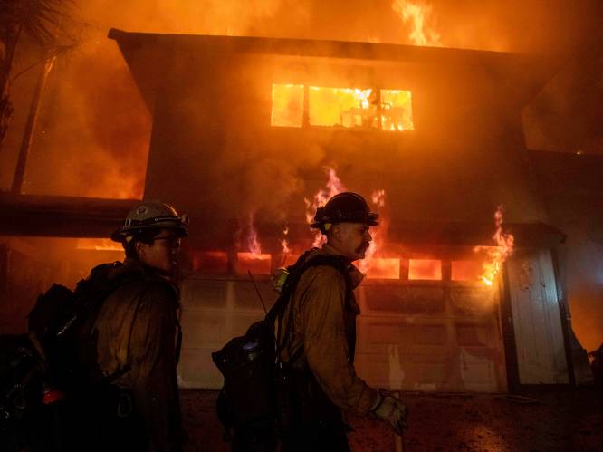 Nieuwe bosbranden in de buurt van Los Angeles door krachtige wind: nieuwe evacuatiegolf