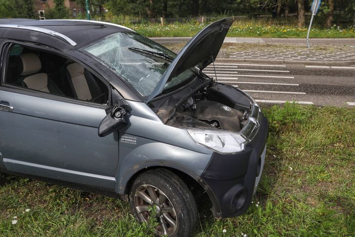 Ongeluk met brommobiel op Nistelrodeseweg in Heesch.