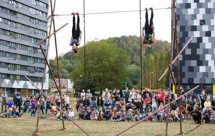 Des spectacles haut en couleurs auront lieu cet été à Charleroi