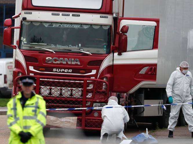 Vrachtwagenbestuurder Essex pleit schuldig aan doodslag nadat 39 vluchtelingen dood in koelcontainer werden aangetroffen