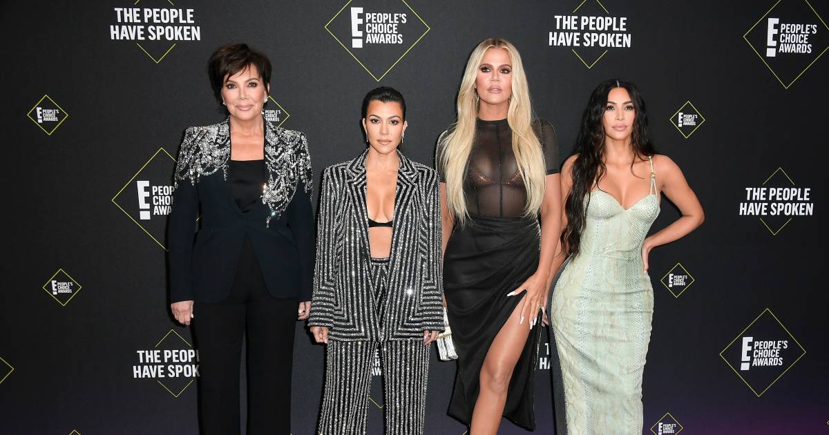 In arrivo una nuova serie in tre parti sulla famiglia Kardashian: “Gli addetti ai lavori dicono la loro sulla famiglia” |  celebrità